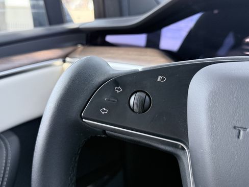Used 2022 Tesla Model X AWD/4WD image 77