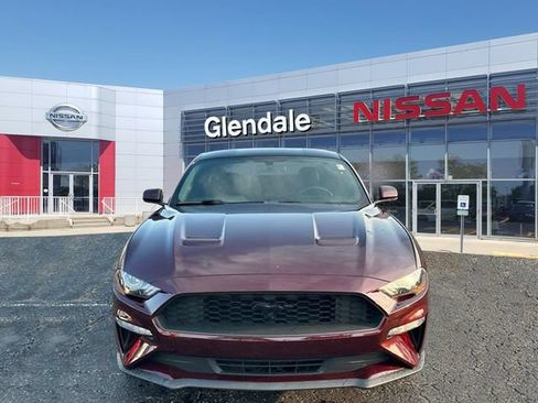 Used 2018 Ford Mustang Coupe w/ Black Accent Pkg RWD image 2