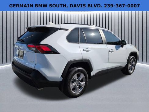 Used 2025 Toyota RAV4 XLE w/ Convenience Package FWD image 5