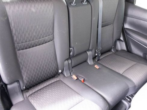 Used 2019 Nissan Rogue SV image 38