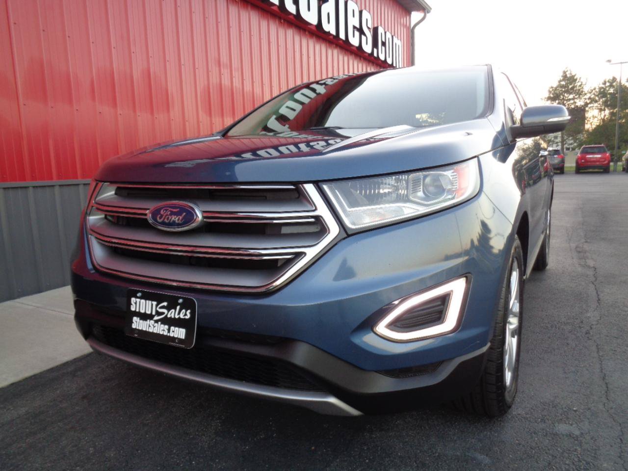 Used 2018 Ford Edge Titanium w/ Equipment Group 301A FWD image 13