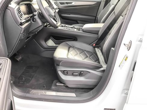 New 2026 Volkswagen Atlas Cross Sport SE FWD image 22