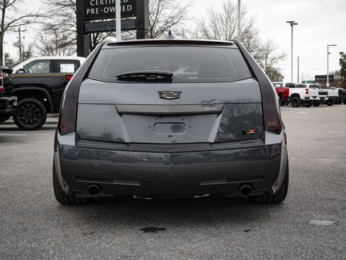 Used 2011 Cadillac CTS V image 9
