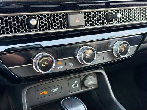 Used 2023 Honda Civic Sport image 15