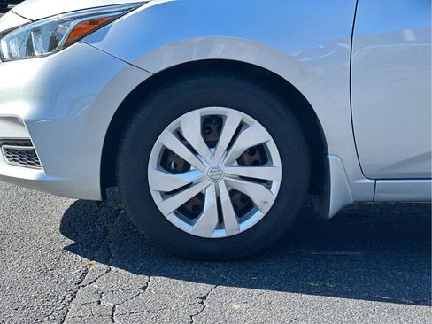 Used 2021 Nissan Versa S FWD image 26