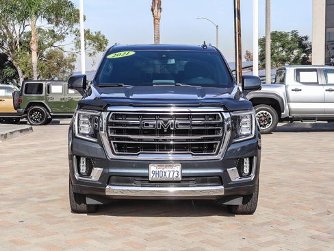 Used 2021 GMC Yukon SLT w/ SLT Luxury Plus Package image 2