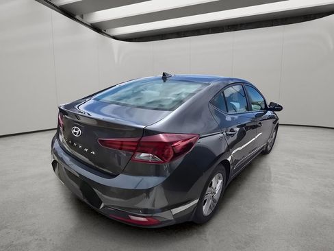Used 2020 Hyundai Elantra Value Edition w/ Cargo Package (C1) FWD image 9