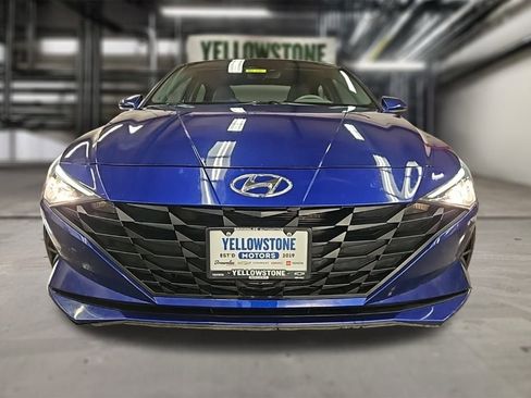 Used 2021 Hyundai Elantra SE image 28
