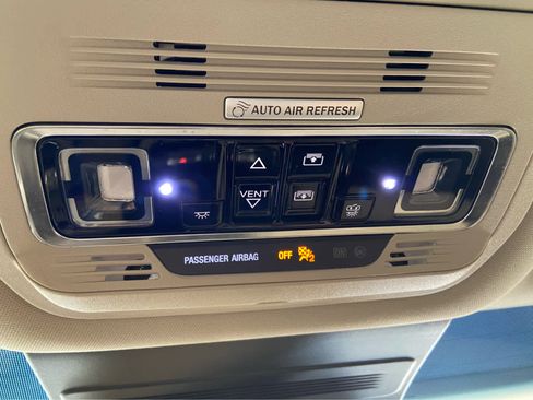 Used 2024 Lincoln Nautilus Premier w/ Equipment Group 102A image 44