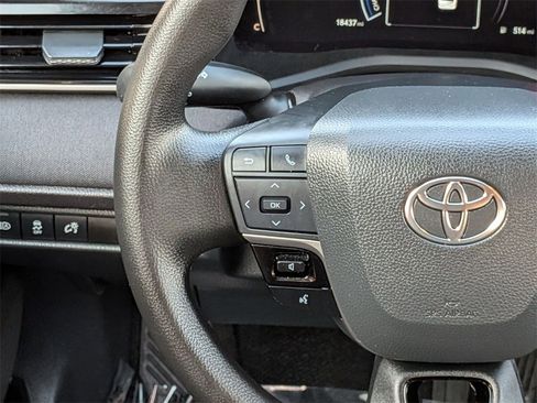 Used 2025 Toyota Camry LE image 21