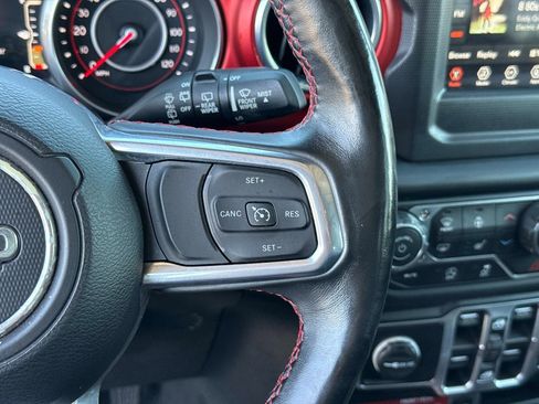 Used 2018 Jeep Wrangler Unlimited Rubicon AWD/4WD image 29