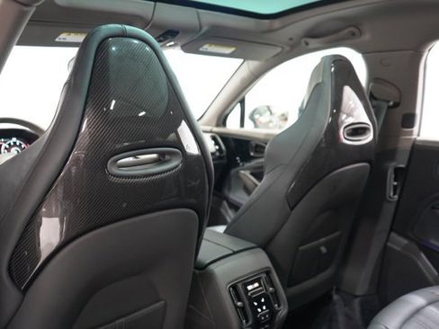 Used 2025 Aston Martin DBX 707 image 41