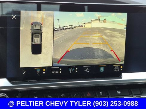 Used 2022 Chevrolet Silverado 1500 High Country w/ High Country Premium Package AWD/4WD image 25