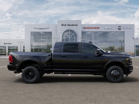 New 2026 RAM 3500 Limited image 22