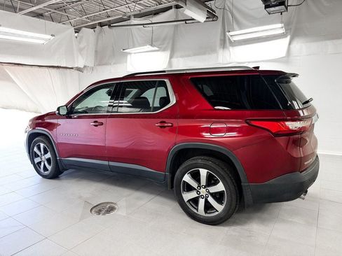 Used 2018 Chevrolet Traverse LT AWD/4WD image 3