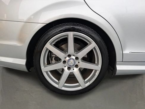 Used 2014 Mercedes-Benz C 250 Sedan image 11