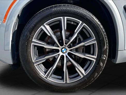 Used 2025 BMW X5 xDrive40i AWD/4WD image 10