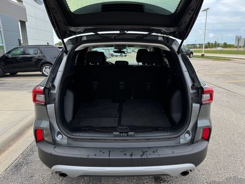 Used 2025 Ford Escape Active AWD/4WD image 48