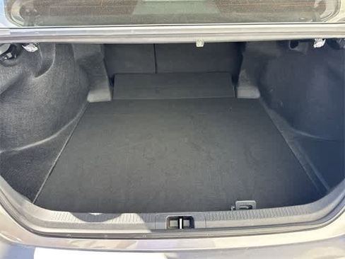 Used 2025 Toyota Camry SE image 16