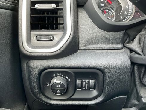 Used 2020 RAM 1500 Laramie image 19