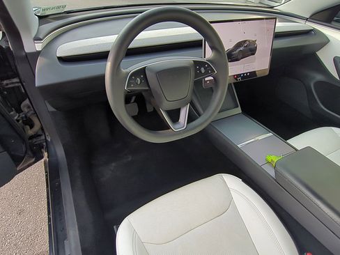 Used 2025 Tesla Model 3 Long Range image 17