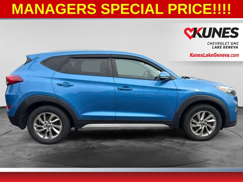 Used 2017 Hyundai Tucson SE Plus AWD/4WD image 3