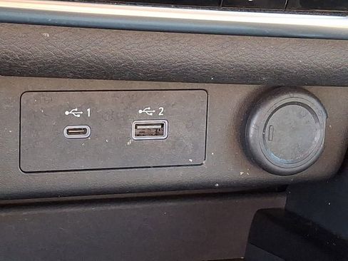 Certified 2023 Nissan Rogue SV image 25