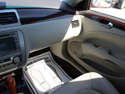 Used 2011 Buick Lucerne Super FWD image 17