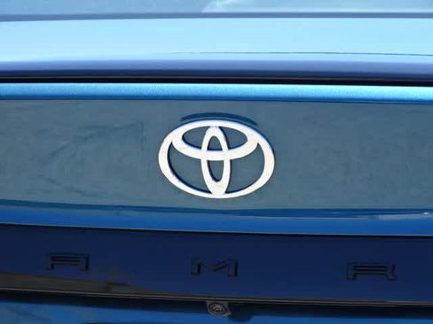 Used 2025 Toyota Camry XSE FWD image 8