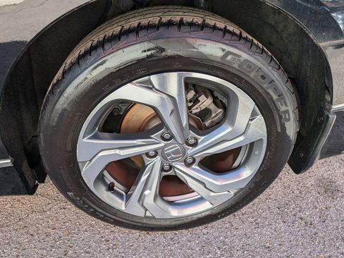 Used 2019 Honda Accord EX image 26