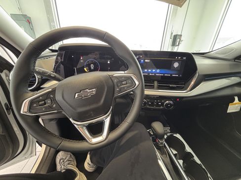 New 2026 Chevrolet Trax LT w/ Driver Confidence Package FWD image 10