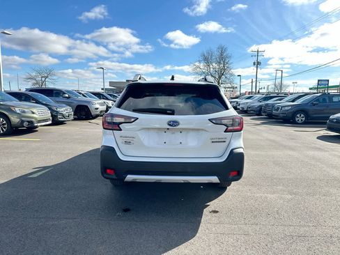 Certified 2023 Subaru Outback Touring XT image 12