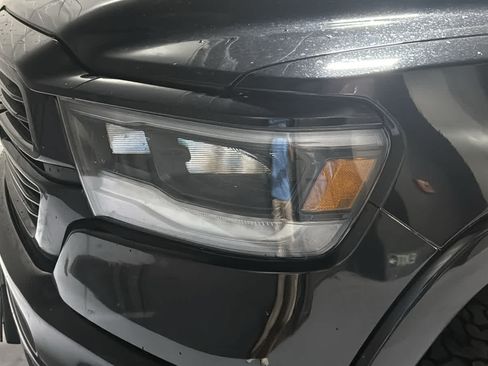 Used 2021 RAM 1500 Laramie AWD/4WD image 7