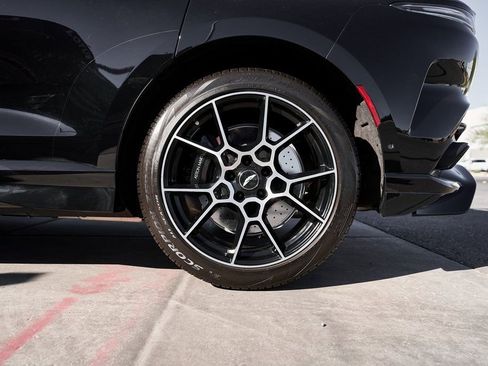 Used 2023 Aston Martin DBX 707 image 15