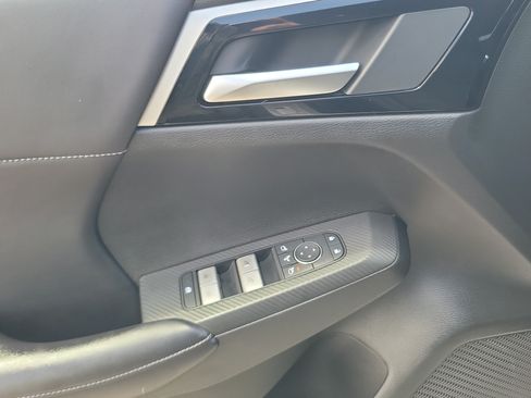 Used 2024 Mitsubishi Outlander SE FWD image 28