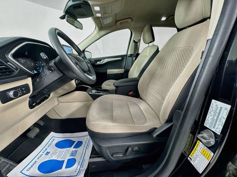 Used 2020 Ford Escape SE FWD image 22