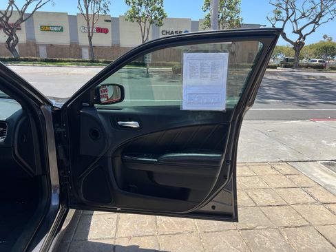 Used 2019 Dodge Charger R/T RWD image 32
