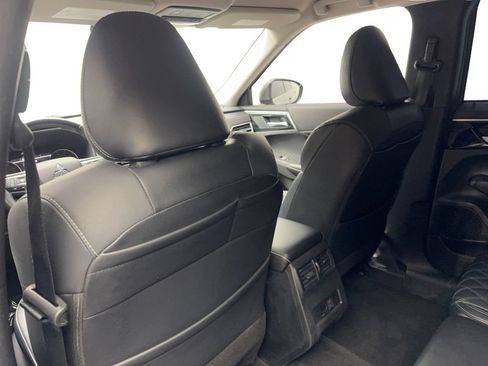 Used 2022 Mitsubishi Outlander SEL FWD image 35