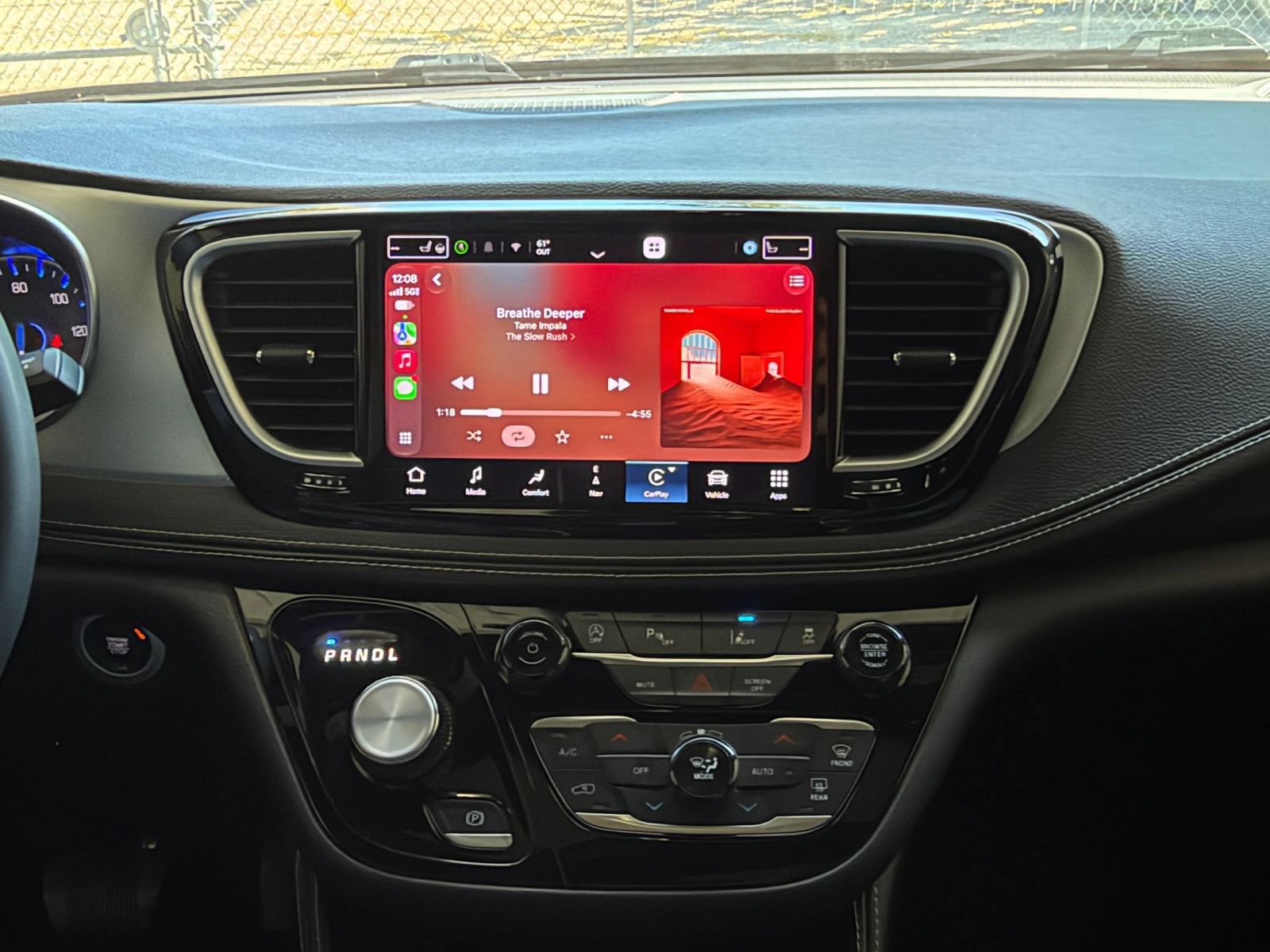 Used 2025 Chrysler Pacifica Limited FWD image 16