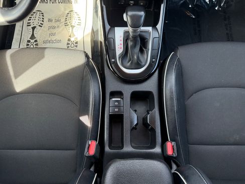 Used 2023 Kia Forte GT-Line w/ GT-Line Technology Package image 27