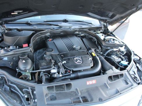 Used 2013 Mercedes-Benz C 250 Sedan image 22