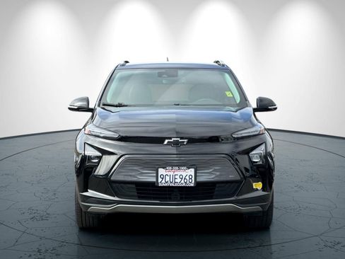 Used 2022 Chevrolet Bolt EUV LT w/ Convenience Package image 9