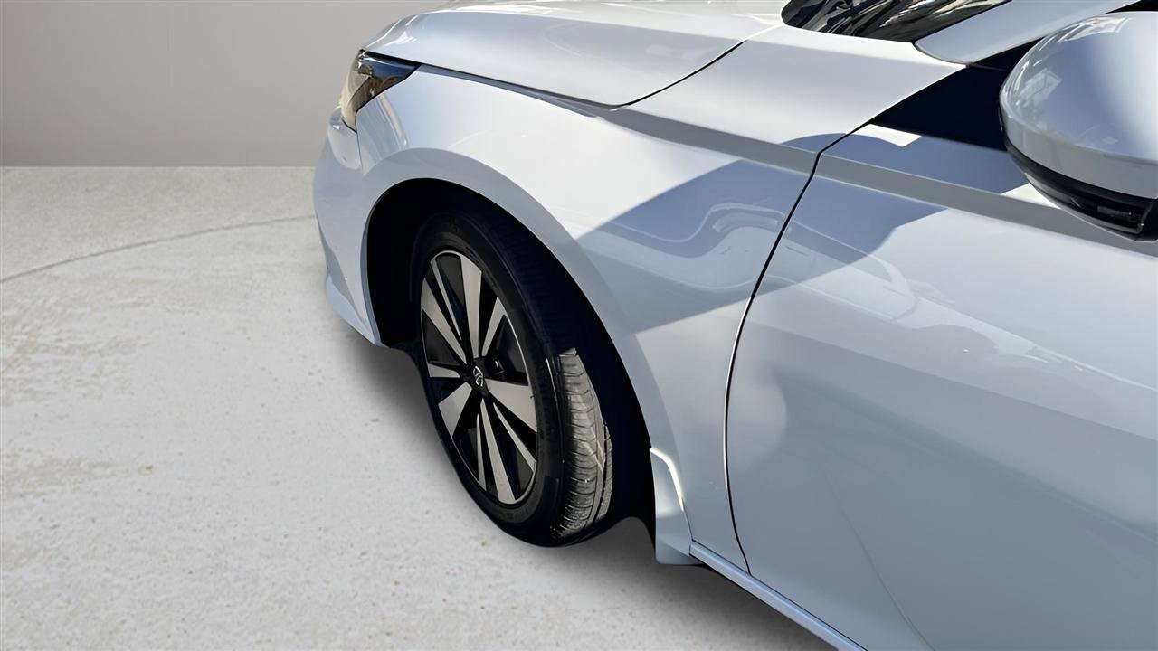 Used 2019 Nissan Altima 2.5 SV AWD/4WD image 12