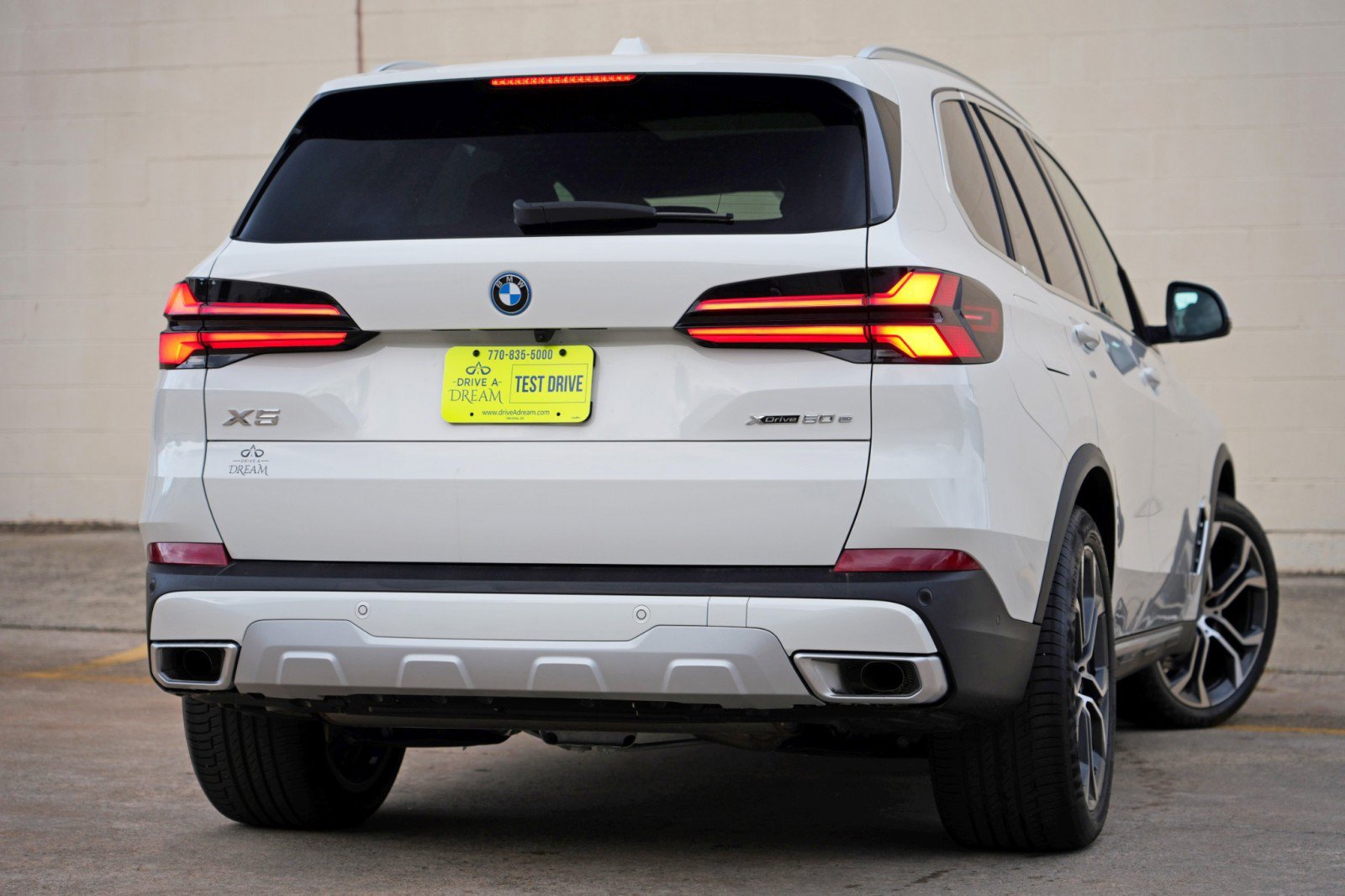 Used 2026 BMW X5 xDrive50e w/ Premium Package AWD/4WD image 5