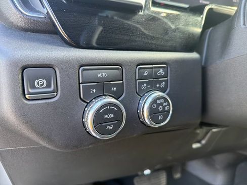 Used 2026 GMC Sierra 1500 SLT AWD/4WD image 13
