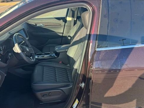 Certified 2022 Buick Envision Avenir w/ Technology Package II image 14