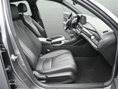 Used 2024 Acura Integra A-Spec image 17