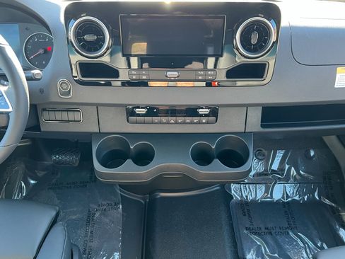 New 2026 Mercedes-Benz Sprinter 2500 image 13