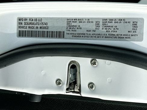 New 2026 RAM 2500 Laramie w/ Sport Appearance Package AWD/4WD image 22