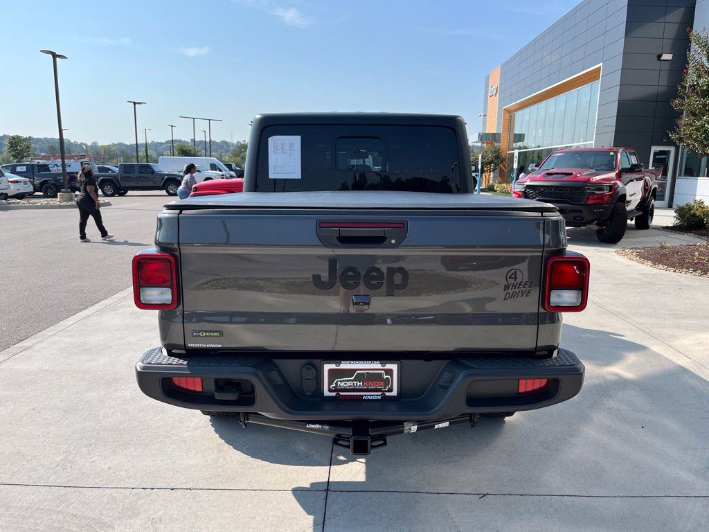 Used 2023 Jeep Gladiator Mojave AWD/4WD image 19